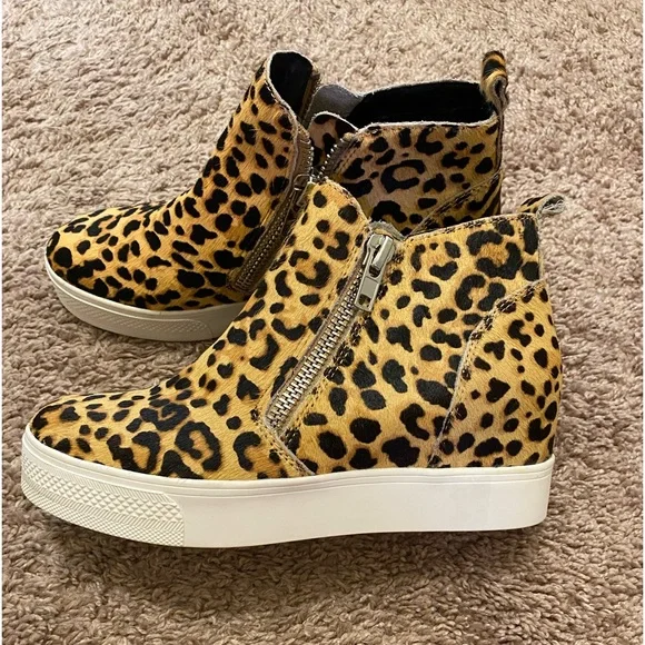 STEVE MADDEN Animal print Platforms. Zipper sides women size 7.5 💥Brand New💥 - Picture 1 of 9